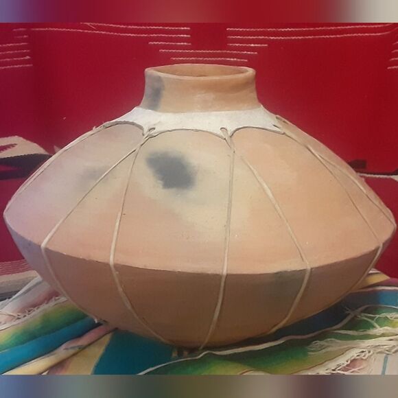 Large Tarahumara SW American Indian Mexican Ceramic Water Pot 16" Wide - Picture 10 of 16